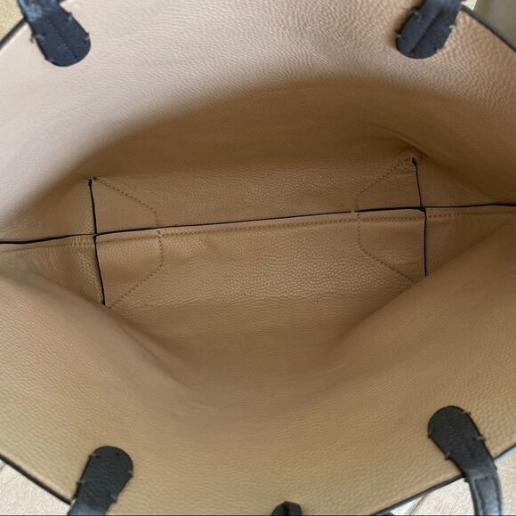 Vegan Pebbled Leather Reversible Tote Bag Cream and Grey - Picture 14 of 14